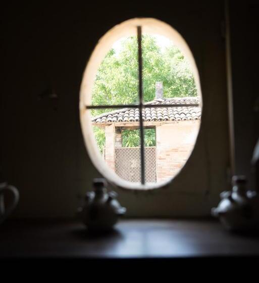 ホテル Agriturismo Montevecchio Isolani