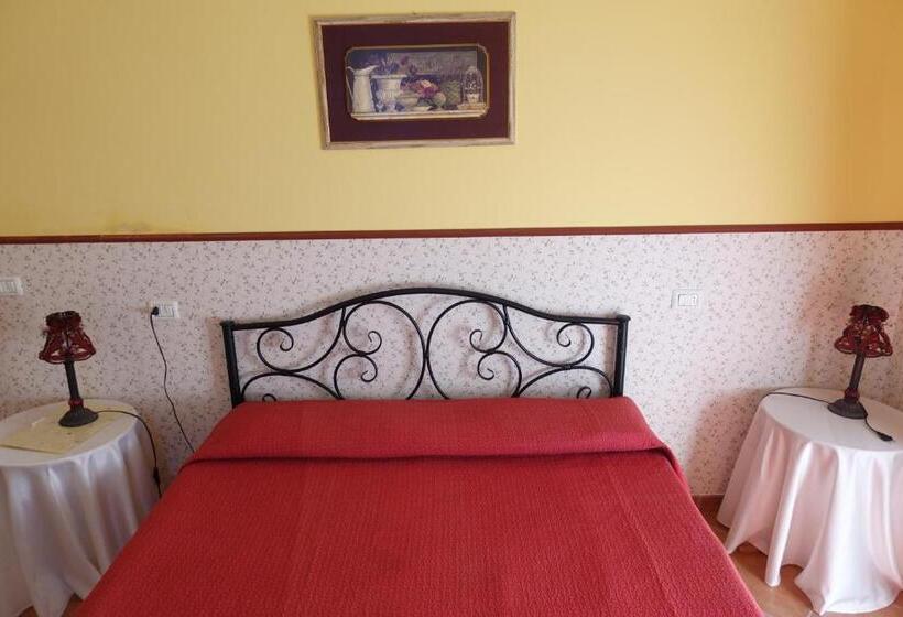 Отель La Tenuta Del Giglio