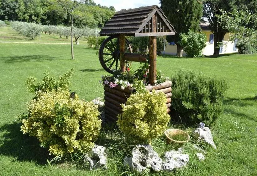 ホテル La Tenuta Del Giglio