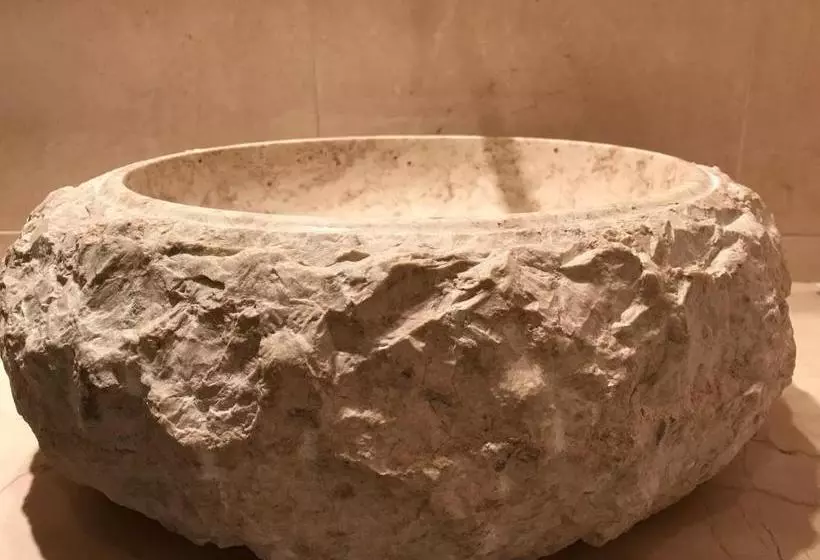 پانسیون Chichouse Guest House