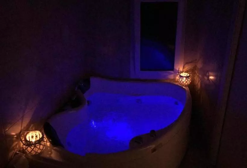 پانسیون Chichouse Guest House