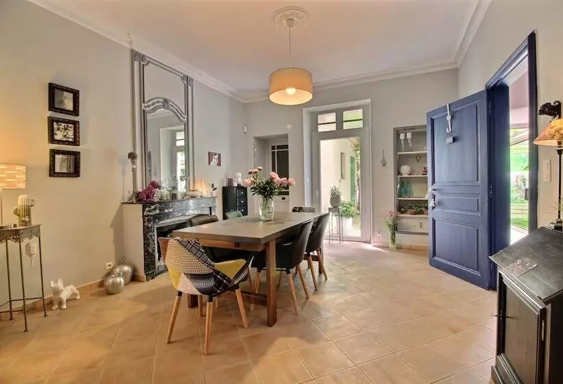 ペンション Effets Personnels