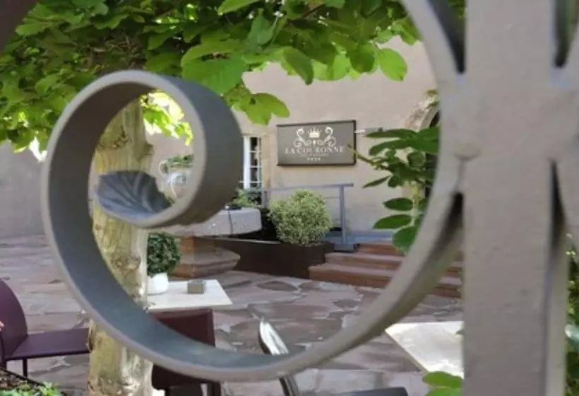 Hotelli La Couronne