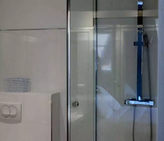 Le Comptoir Du Voyageur