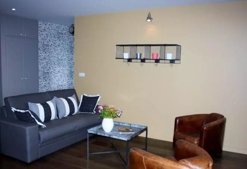 Le Comptoir Du Voyageur