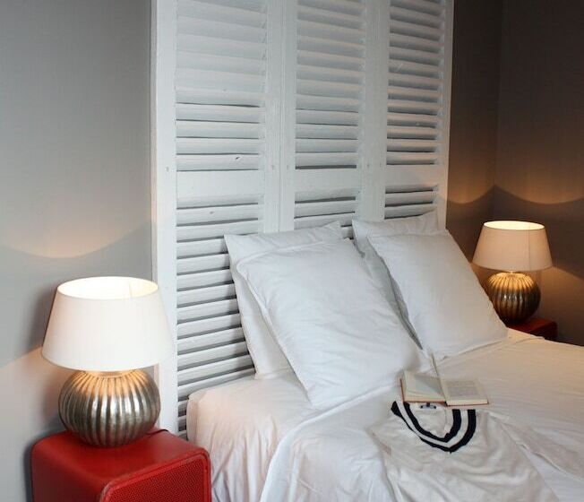 Le Comptoir Du Voyageur