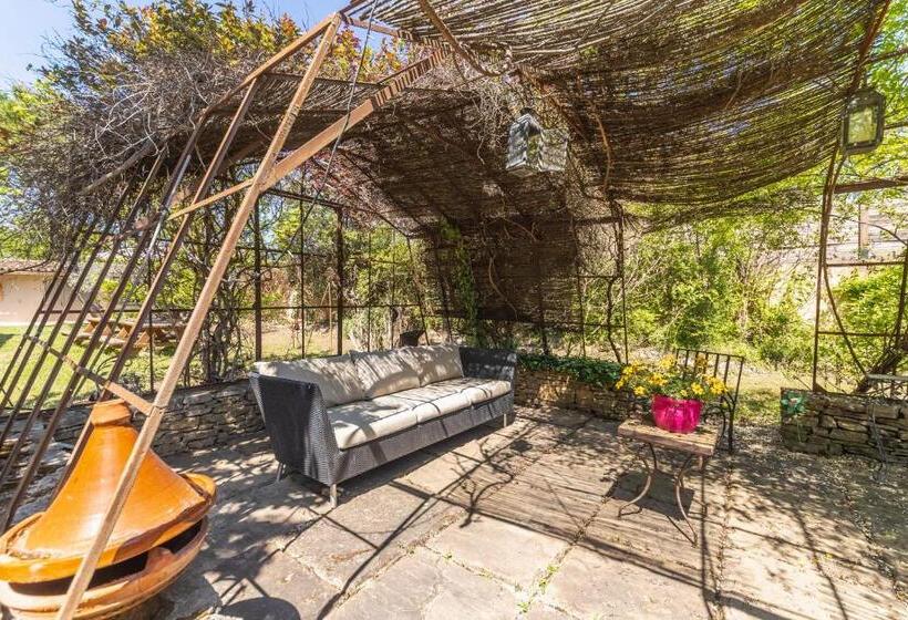 بنسيون Jade En Provence