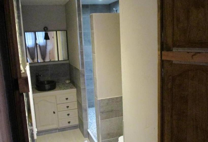 膳宿费 Au Domaine De Py