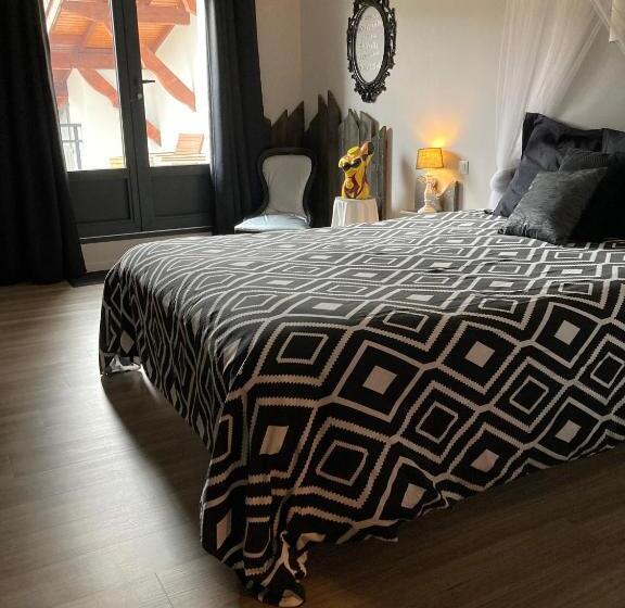 膳宿费 Au Domaine De Py