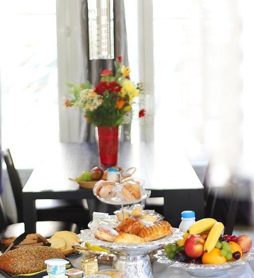 פנסיון L Eden Orly Aéroport