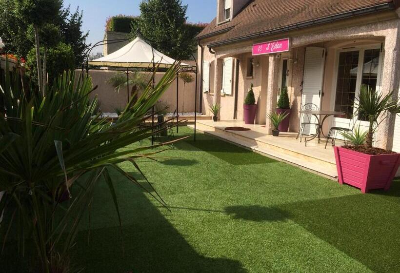 פנסיון L Eden Orly Aéroport