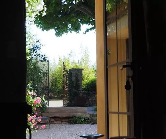 ペンション Le Clos Saint Saourde