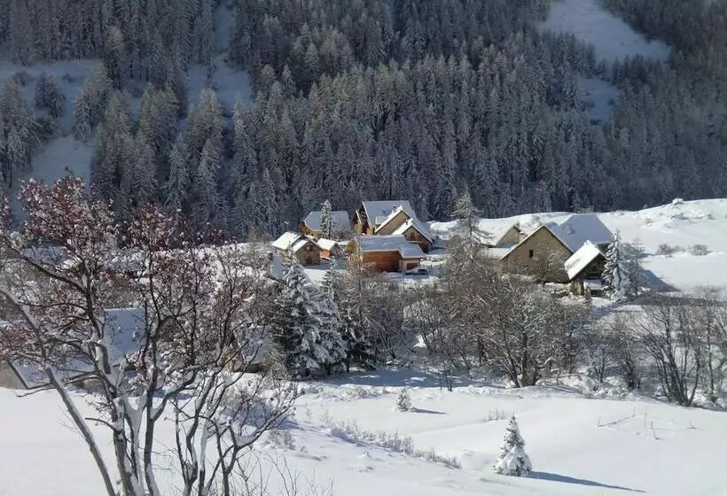 Auberge Du Pont De L Alp