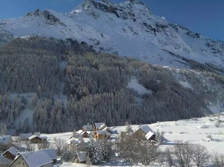 Auberge Du Pont De L Alp