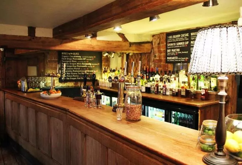 Hotelli Bel And The Dragon-cookham