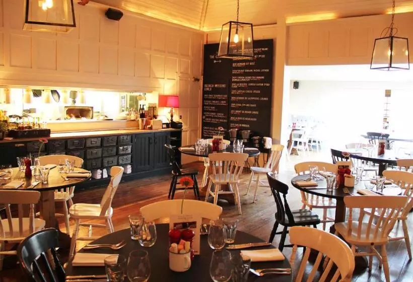 Hotelli Bel And The Dragon-cookham