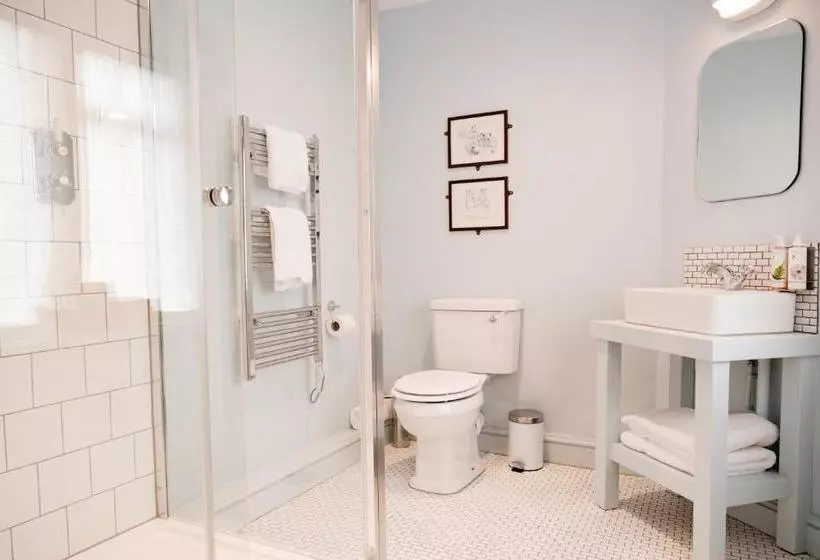 Hotelli Bel And The Dragon-cookham