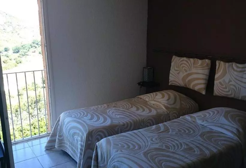 هتل Hôtel U Nebbiu