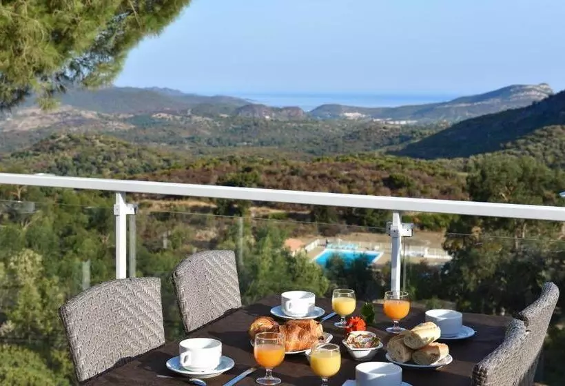 هتل Hôtel U Nebbiu