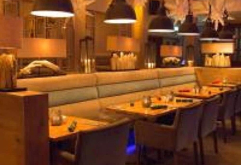 酒店 The Townhouse Boutique