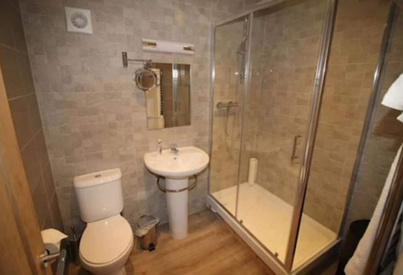 Number 18 Apartments