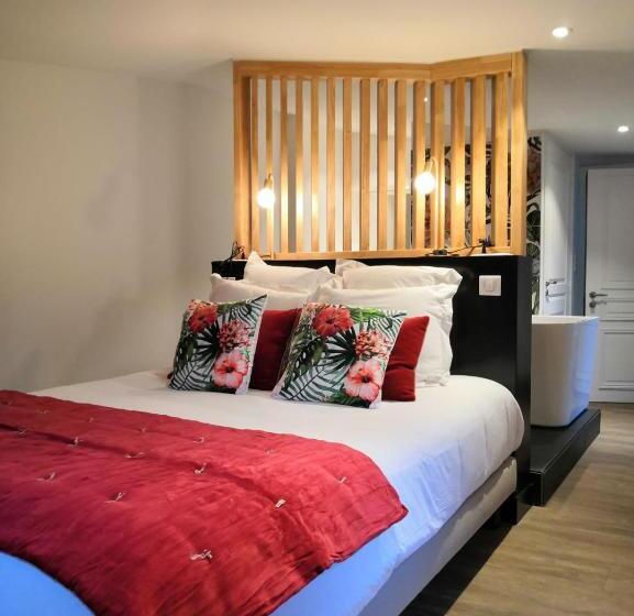 펜션 5 Chambres En Ville