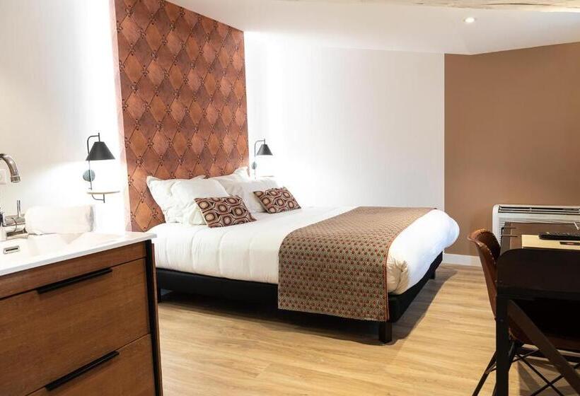 펜션 5 Chambres En Ville