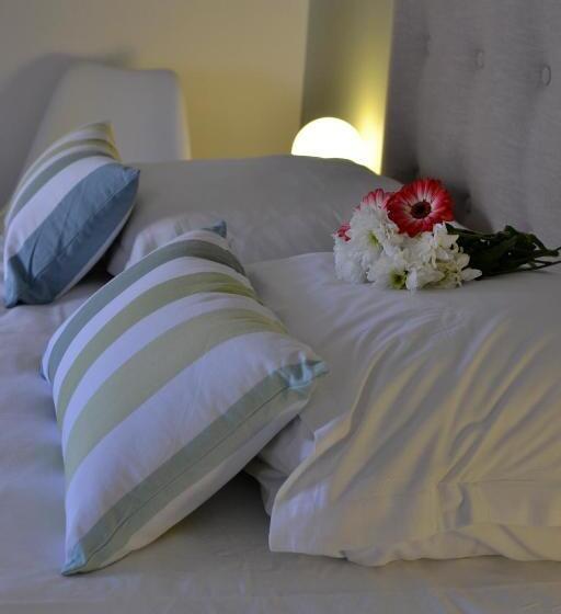 펜션 5 Chambres En Ville