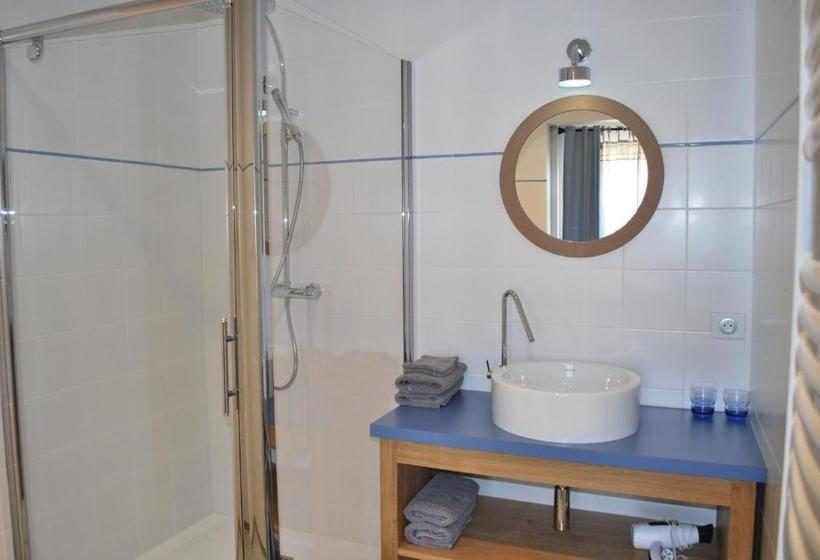 بنسيون Chambres D'hôtes La Leva