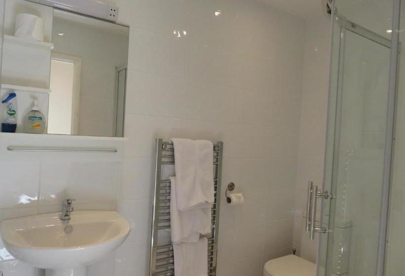 פנסיון Cherry Lodge