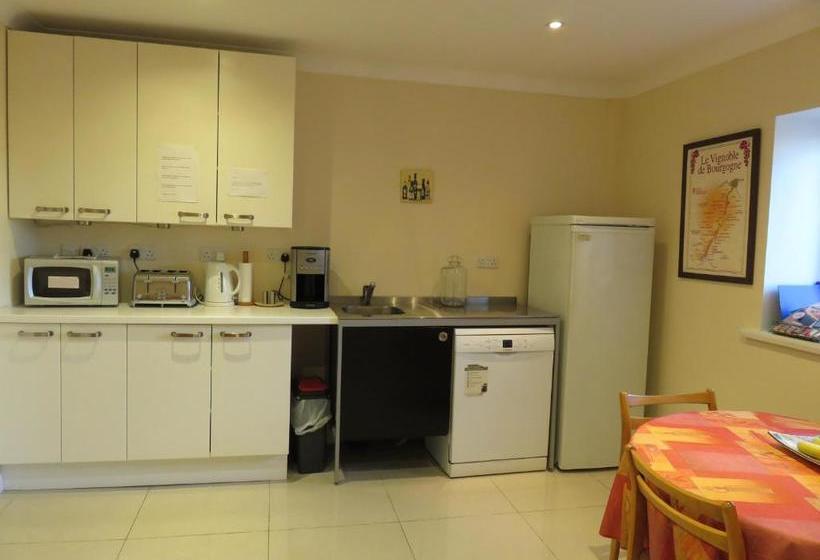 פנסיון Cherry Lodge