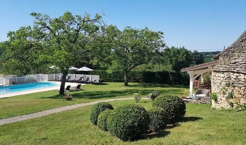 Majatalo Le Clos Lascazes Maison D Hôtes