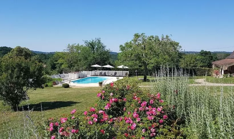 Majatalo Le Clos Lascazes Maison D Hôtes