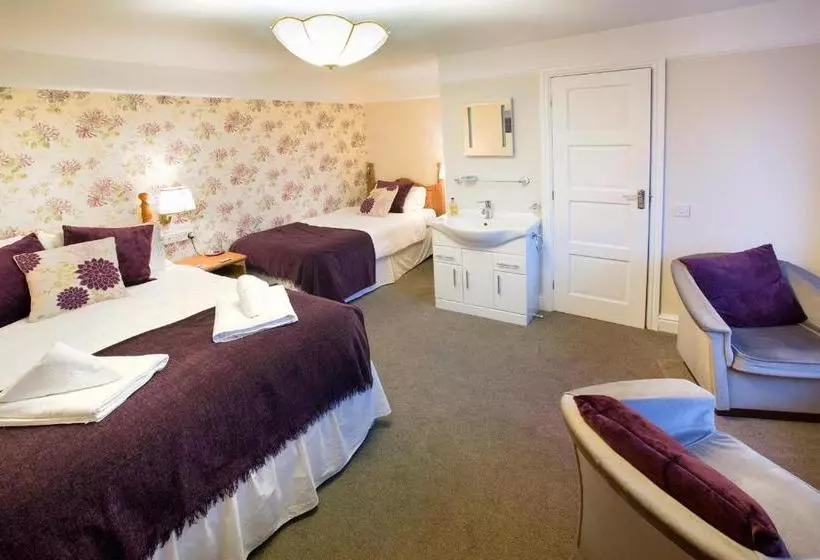 پانسیون The Cherrybrook