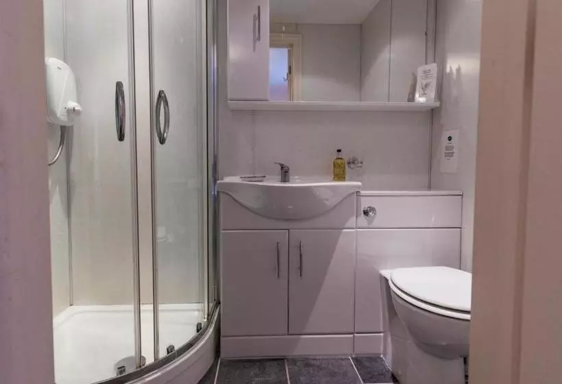 پانسیون The Cherrybrook