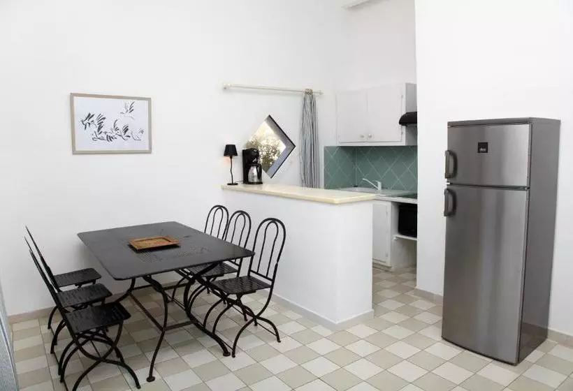 Residenza L 'alivetu