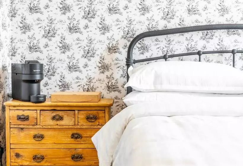 Retkeilymaja Whichcote Arms