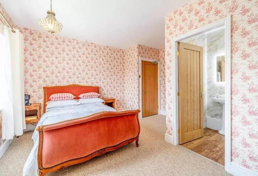 Retkeilymaja Whichcote Arms