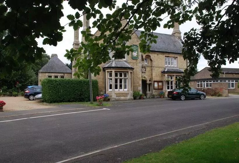 Retkeilymaja Whichcote Arms