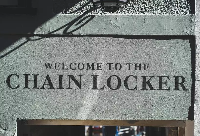 Ostello Chainlocker