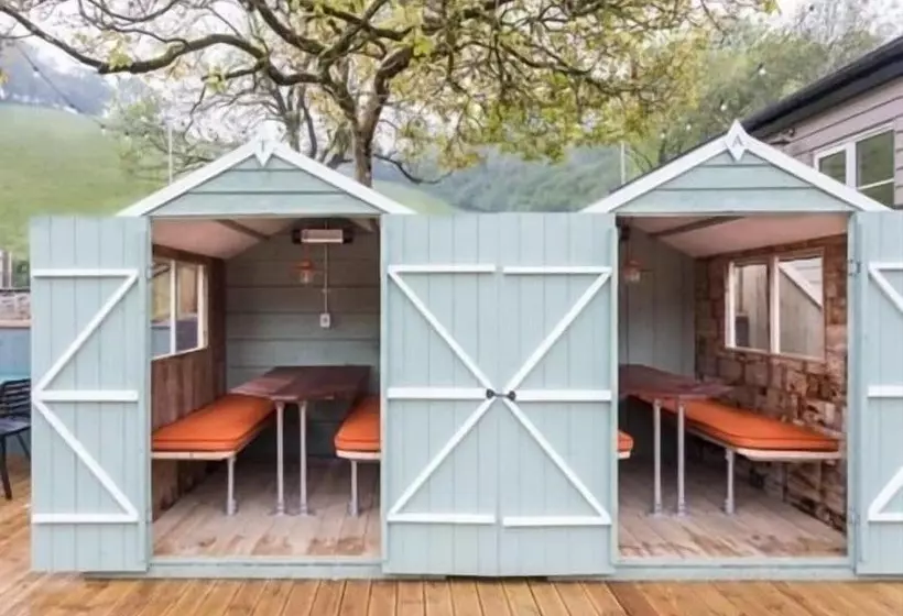 Retkeilymaja Dartmoor Halfway Inn