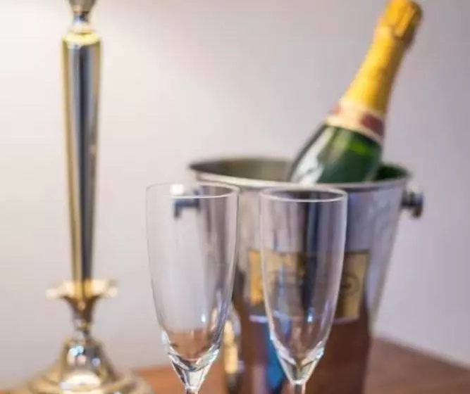 هاستل The Horseshoe Country Inn