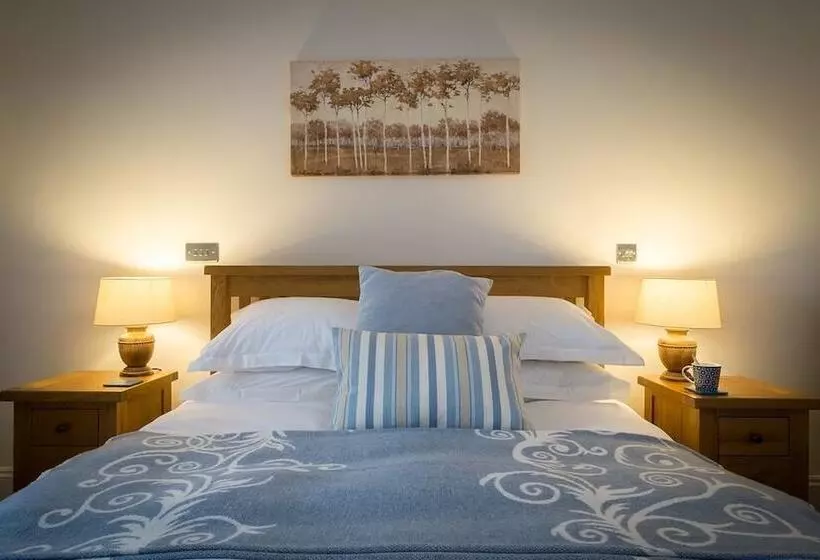 هاستل The Horseshoe Country Inn