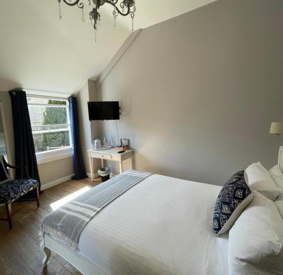 Ostello The Queen Matilda Country Rooms