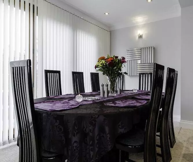 Majatalo Brooklyn House