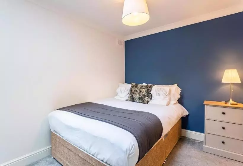 Majatalo Estuary House