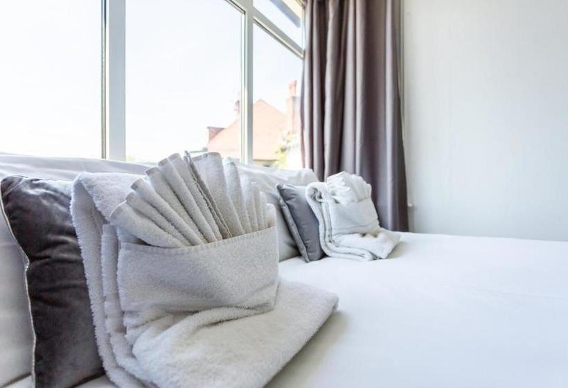 ペンション Estuary House