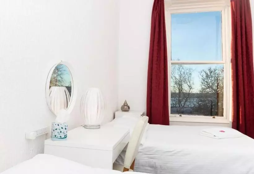 Majatalo Strathdon Guest House