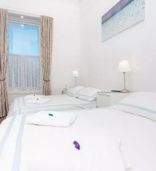 Majatalo Strathdon Guest House