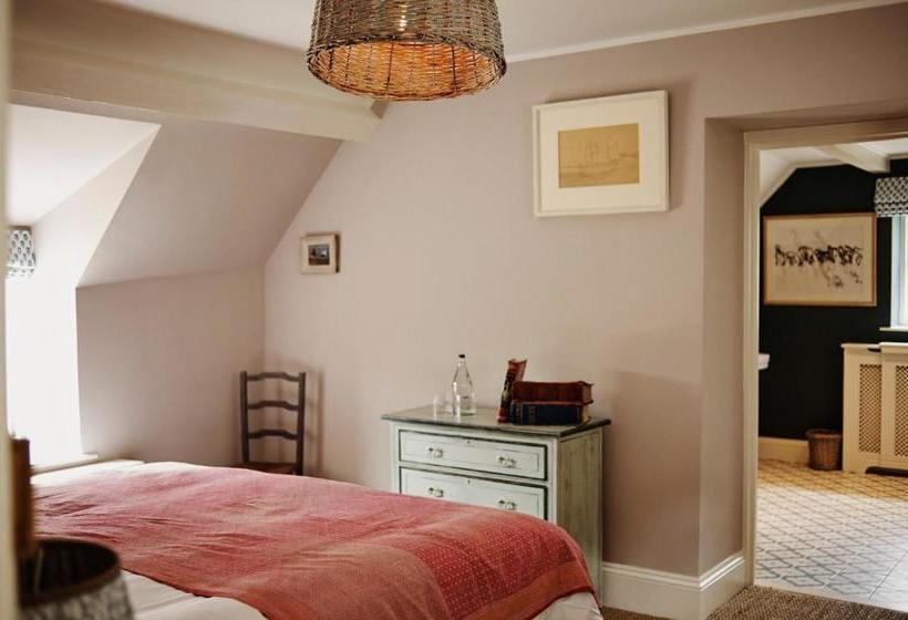 فندق صغير The Bull Inn